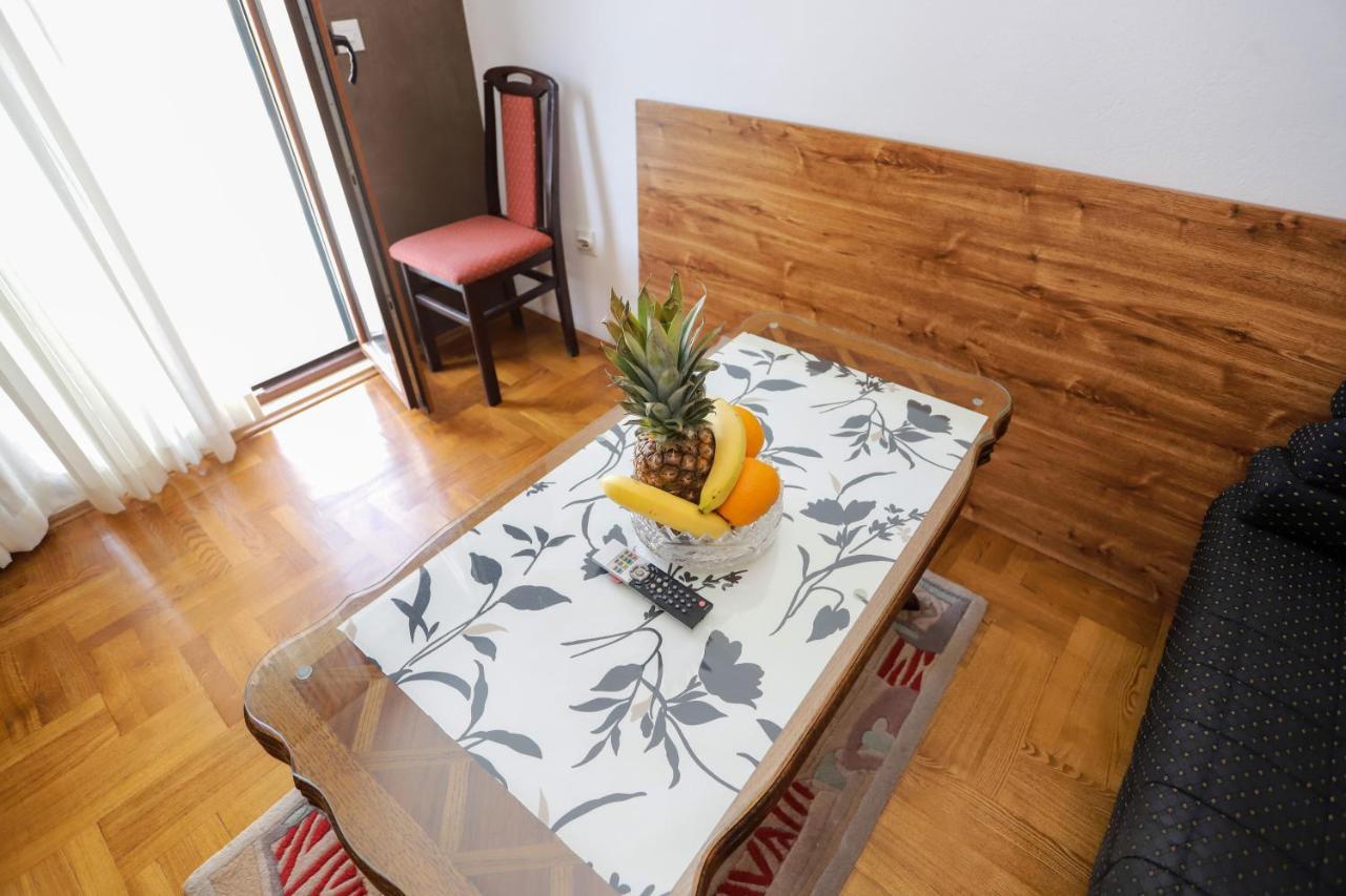 Apartments Cebra 赫尔采格诺维 外观 照片